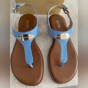 Michael Kors Plate Thong Sandels